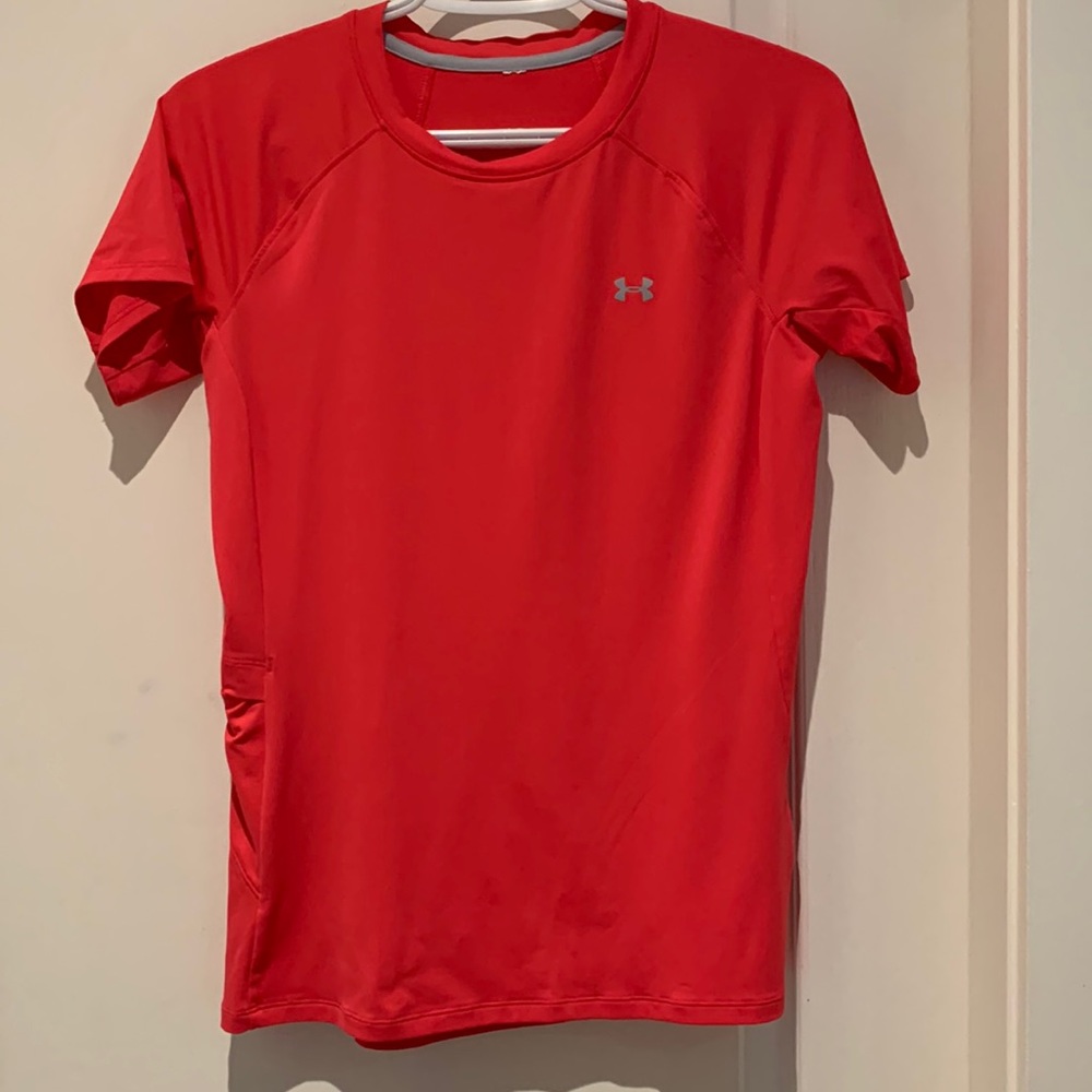 Women’s under armour shirt